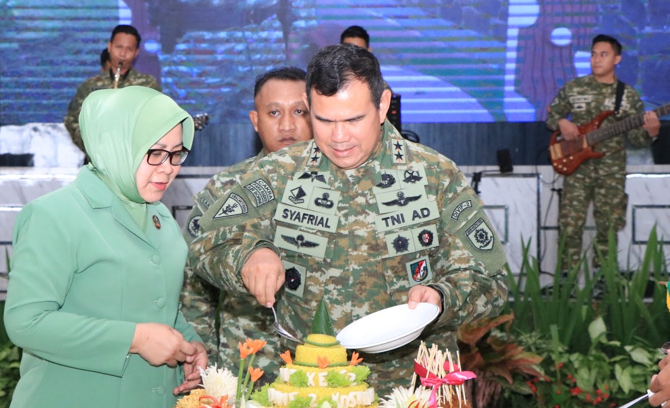 Peringati Hut Ke Divif Kostrad Tahun Divif Kostrad Gelar