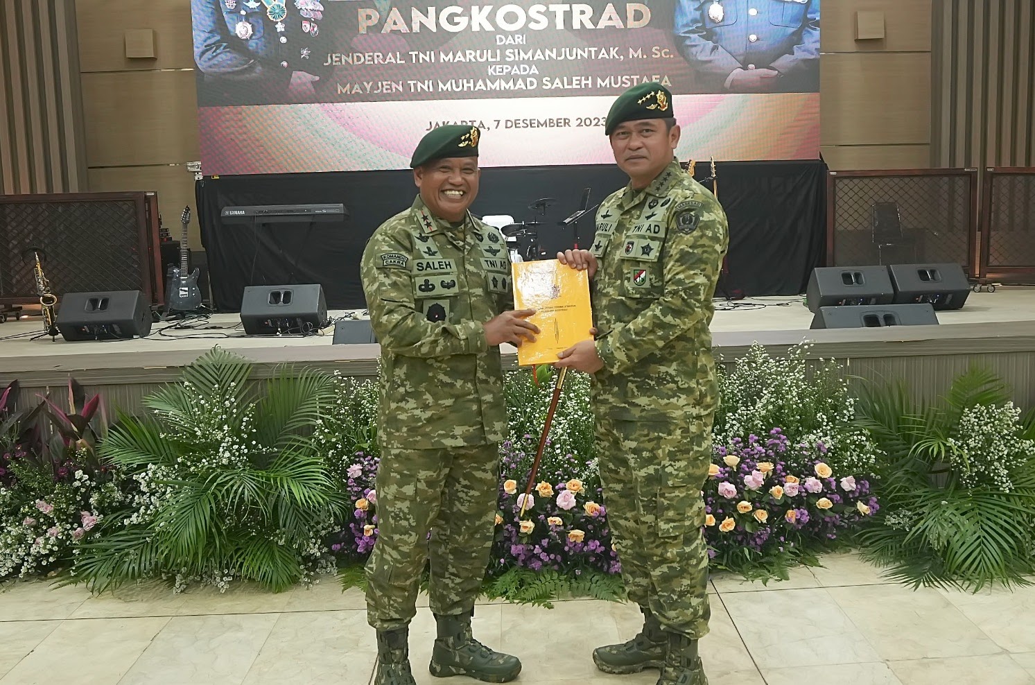 Mayjen TNI Muhammad Saleh Mustafa Resmi Jabat Pangkostrad ...